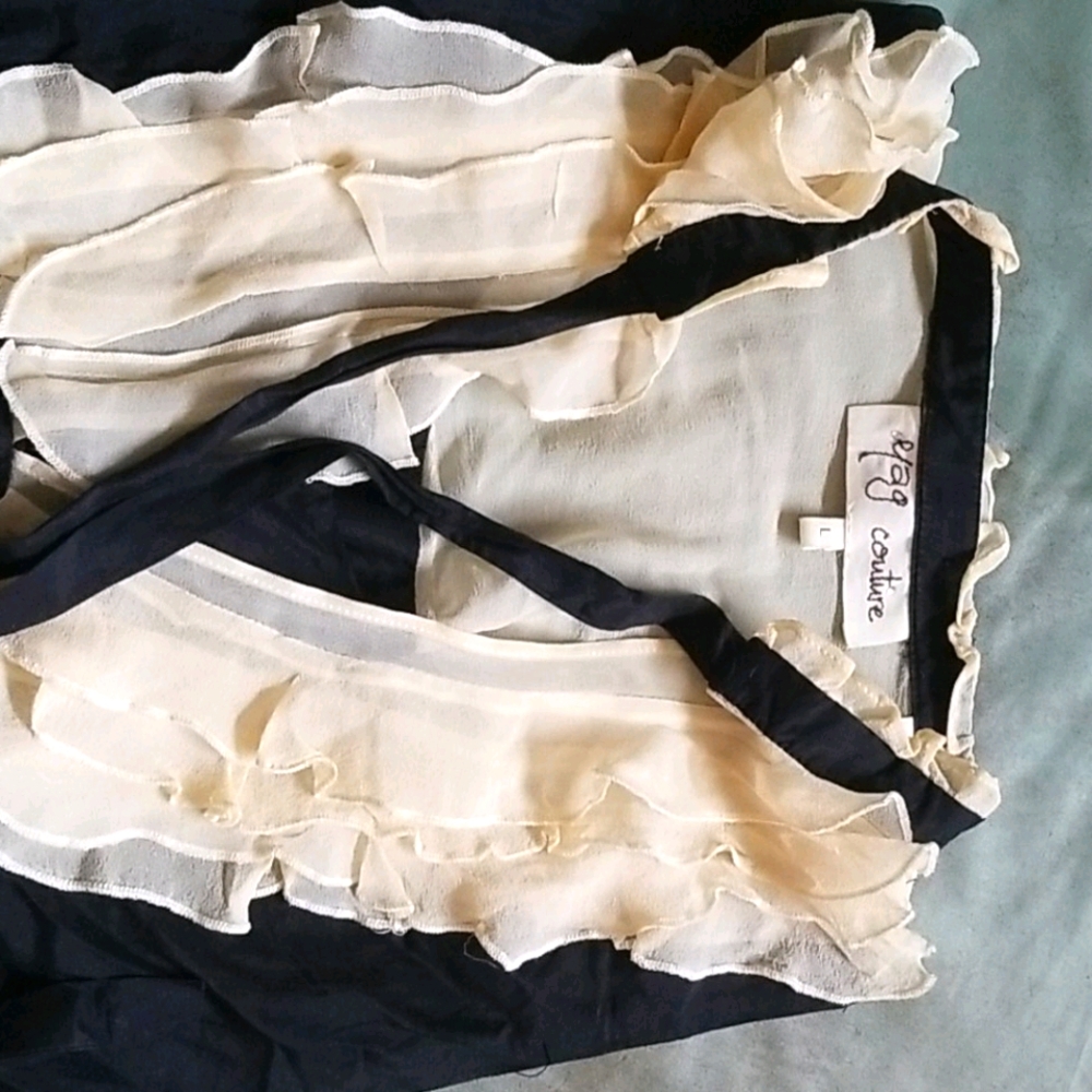 Yag Couture black & cream blouse